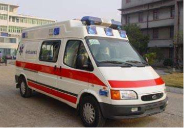 孙吴县救护车租赁